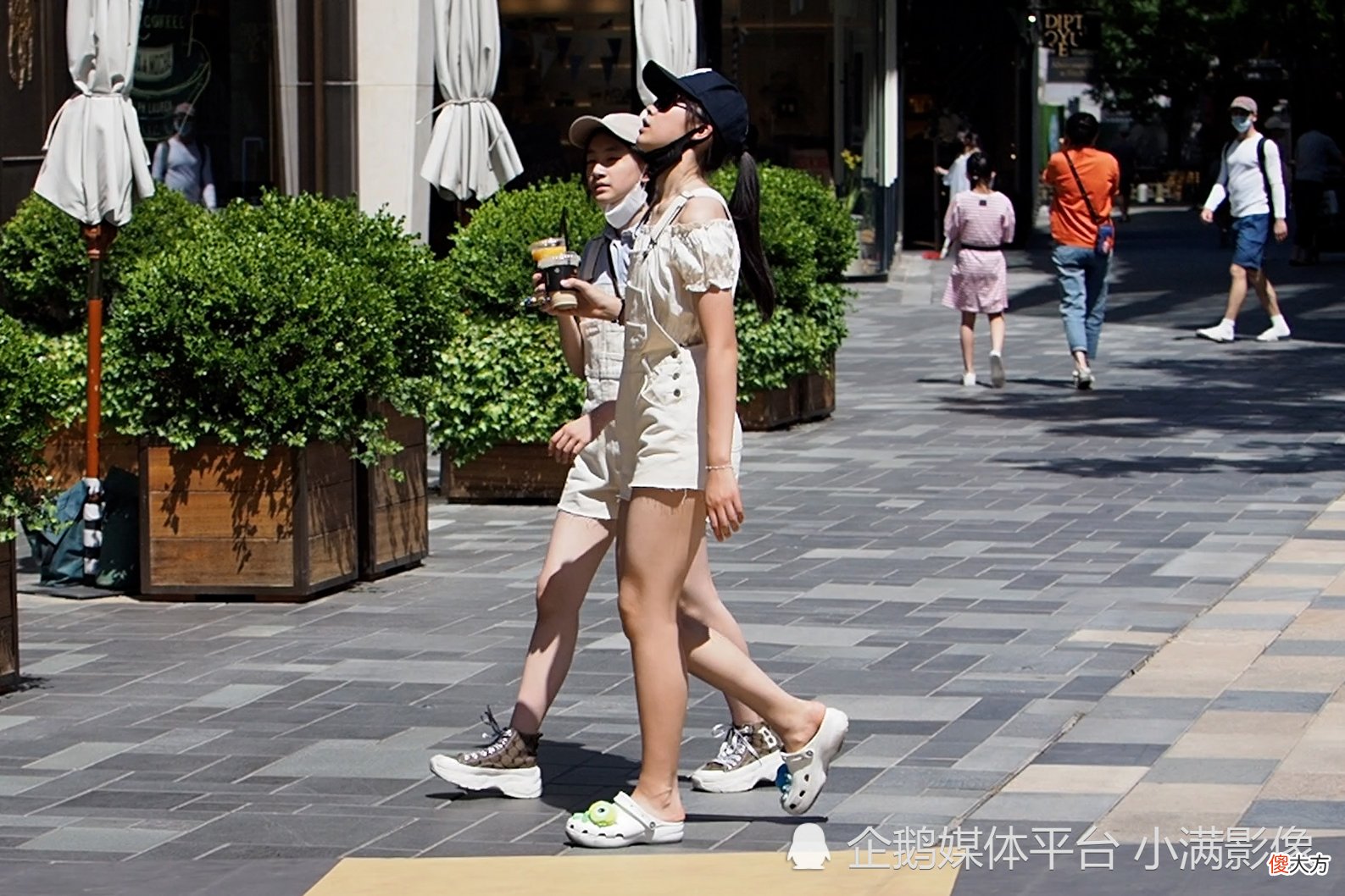 【时尚一点】夏季时尚又好看的穿着打扮都有哪些？风格不同的几位女生给予诠释