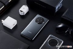 太飘了，荣耀发布100倍+4nm新机，12+512G竟然卖到7999元