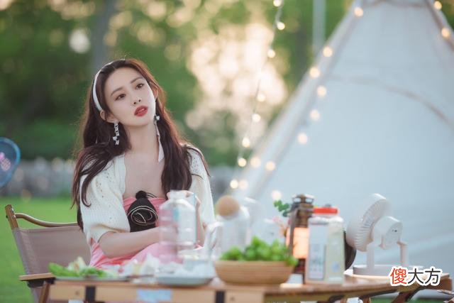 【就爱时尚】《女儿们的恋爱》孟子义约会穿的衣服太好看,时髦有特色