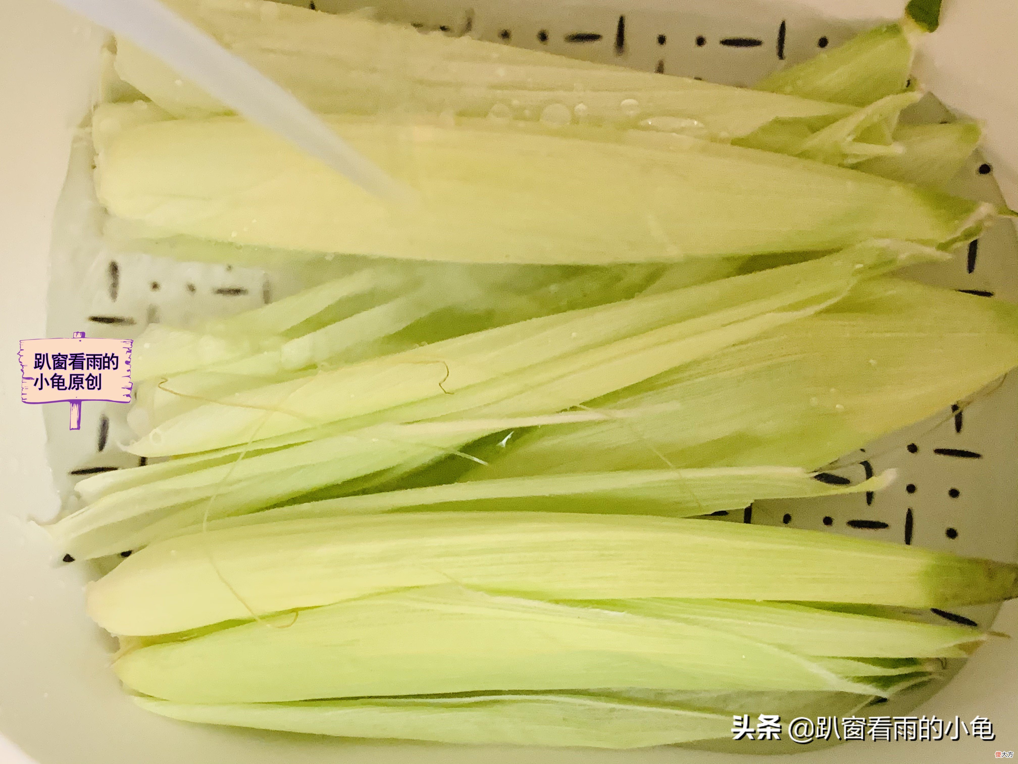 玉米别再煮着吃了 玉米煮熟了