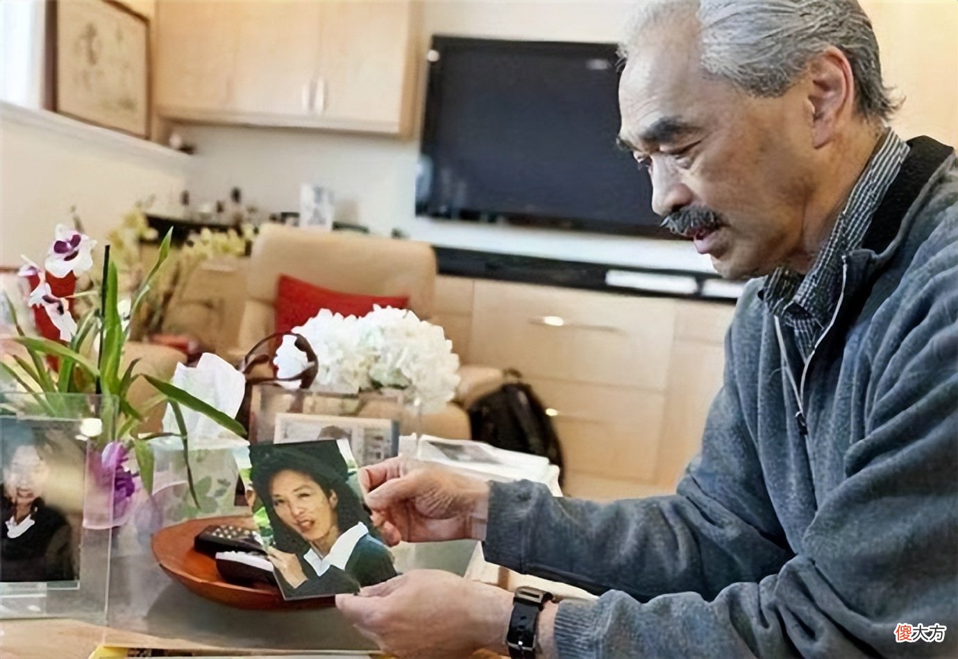 911飞机上的华裔空姐邓月薇：人生最后20分钟留下录音，还原真相