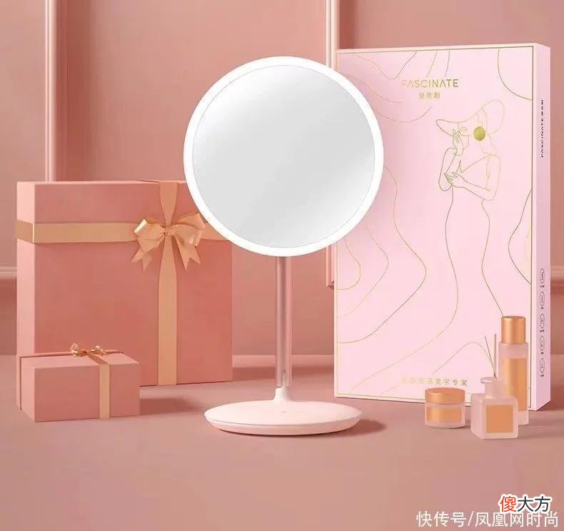 【就爱时尚】加个灯价格翻10倍，智能化妆镜在收谁的智商税
