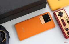 目前这4部手机最值得买，价格美丽配置强悍，堪称物美价廉