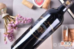 加强型葡萄酒适合长期存放吗 葡萄酒瓶为什么是深色的