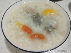 家有电压力锅，你也是煮粥高手，香糯排骨粥，全家老小都爱喝