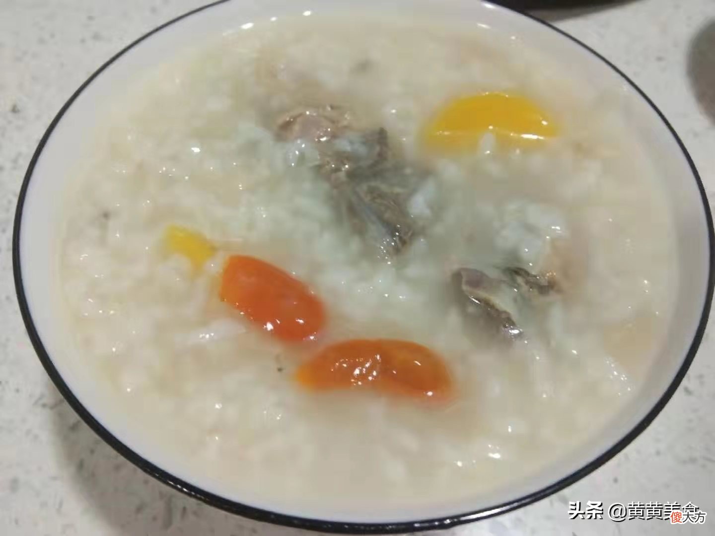 家有电压力锅，你也是煮粥高手，香糯排骨粥，全家老小都爱喝