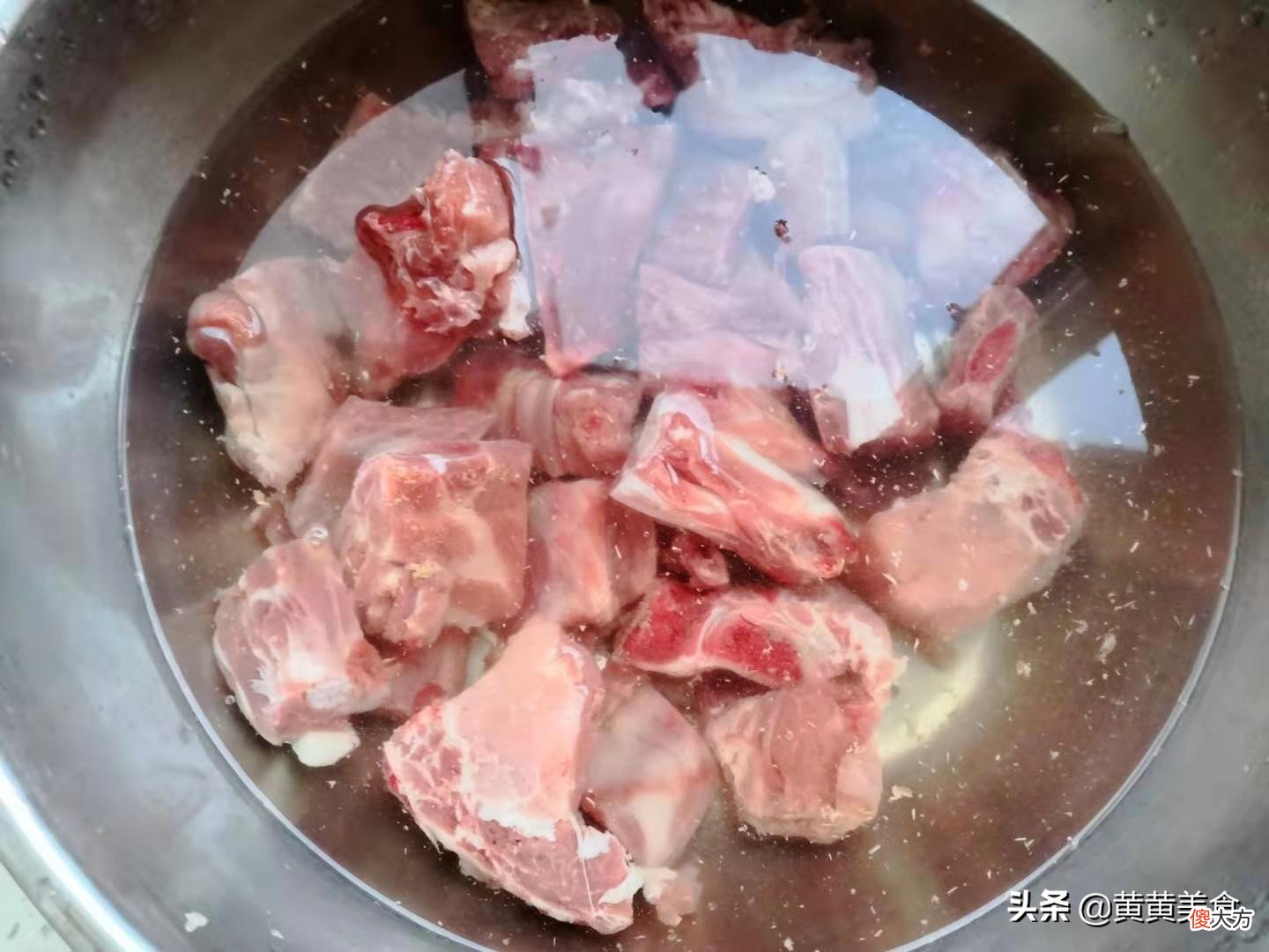 家有电压力锅，你也是煮粥高手，香糯排骨粥，全家老小都爱喝