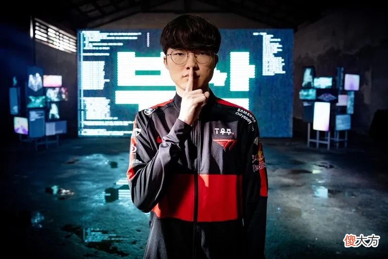 【游戏迷】离大谱！RNG成LCK救世主？韩国观众：感谢RNG还我国籍