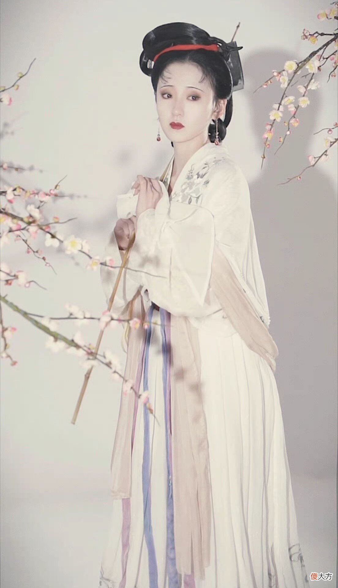 【就爱时尚】为什么素人古装可以弄得好看又复古，而古装剧却粗制滥造呢？
