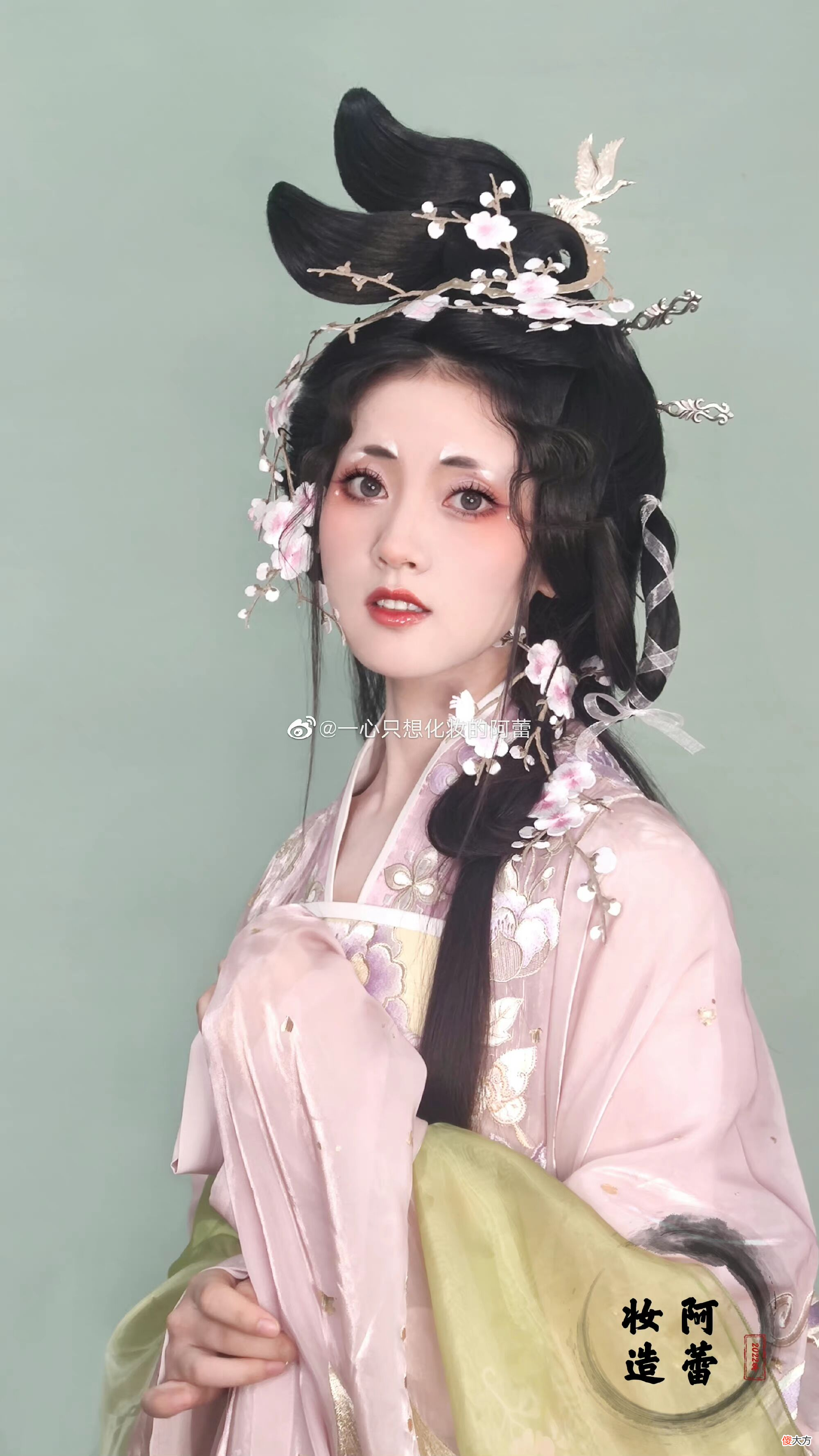【就爱时尚】为什么素人古装可以弄得好看又复古，而古装剧却粗制滥造呢？