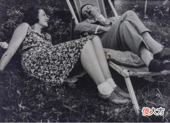 【爱历史】柏林战役结束时，一架小飞机逃离现场，希特勒是否随之逃走