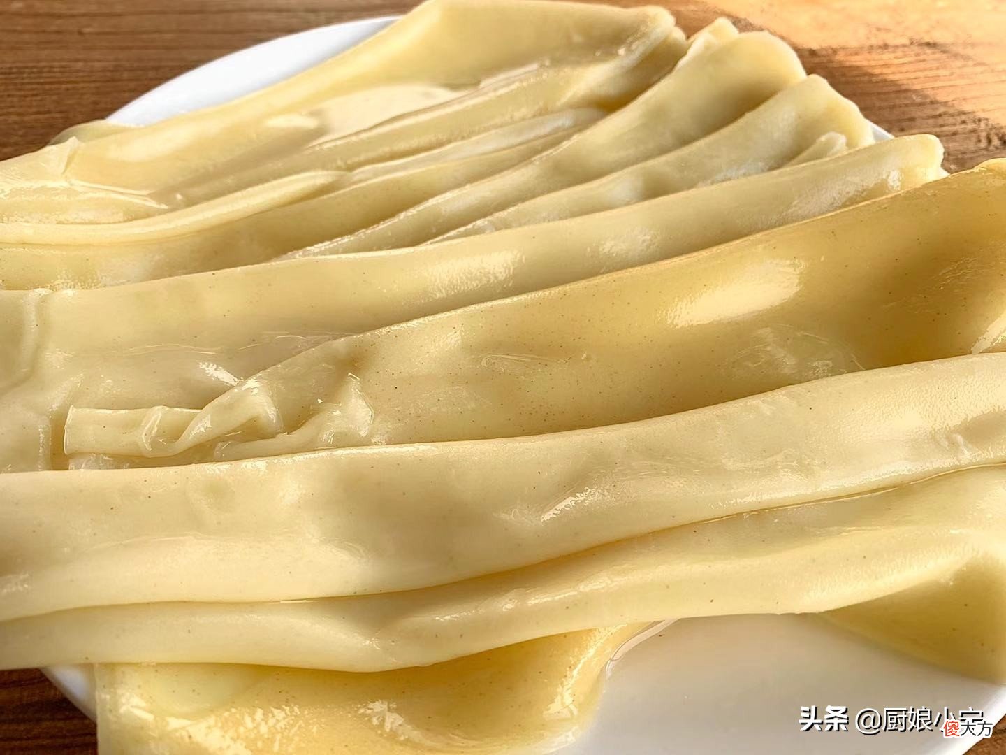 黄色凉皮怎么做 黄色凉皮怎么做好吃