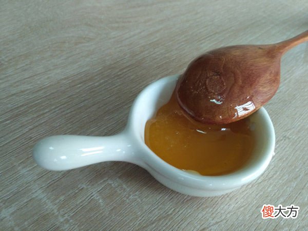 放了三四年的蜂蜜还能吃吗 自家蜂蜜放了三四年还可以吃吗