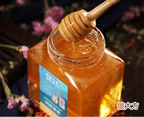 放了三四年的蜂蜜还能吃吗 自家蜂蜜放了三四年还可以吃吗