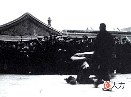 【爱历史】历史八国联军暴行如此罪恶，妇女都不放过，真实图集
