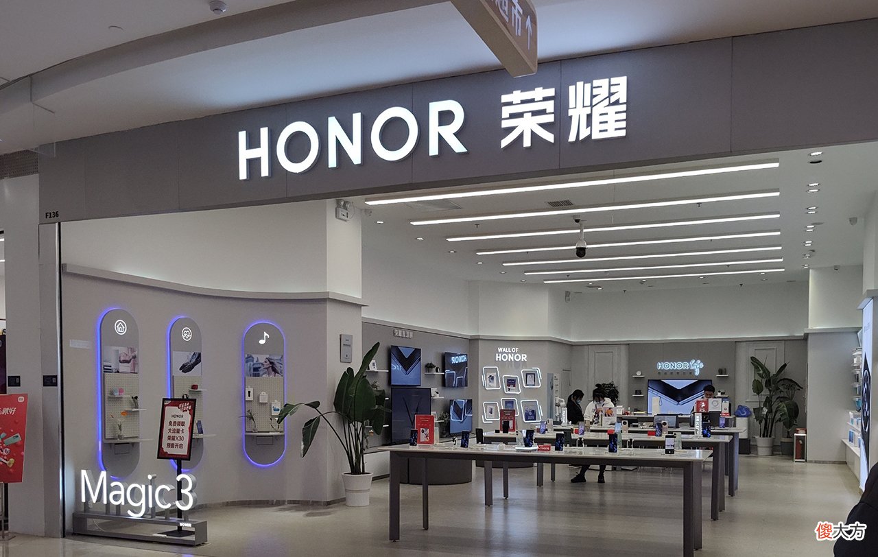 赵明没吹牛！2022年W5国内手机市场荣耀强势夺第一，小米份额第二