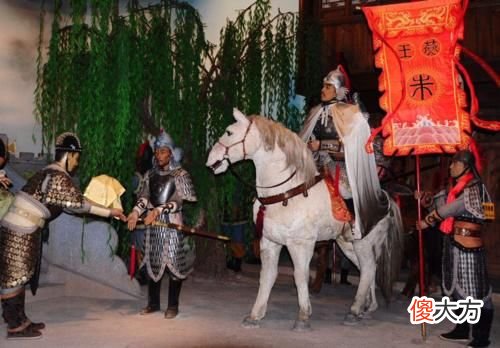 【爱历史】朱允炆无比信任李景隆，他却开了城门迎朱棣，最终得到什么好处？