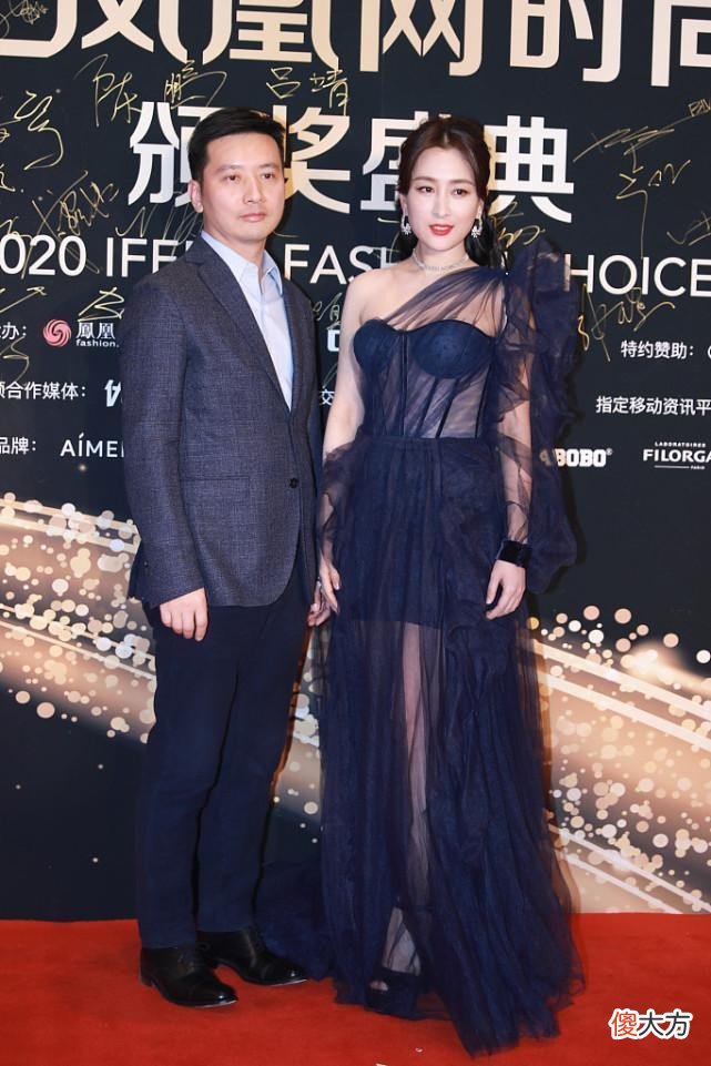 中年气息都被隐藏住 中年人的气息