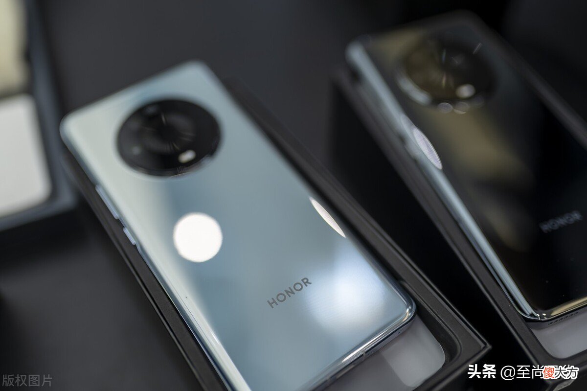 手机型号中的Max 手机型号中的GT是什么