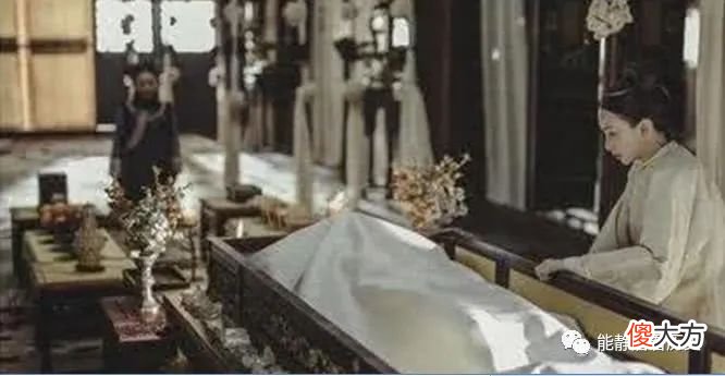 【历史故事】乾隆的私生活:早年专情,中年滥情,晚年伤情