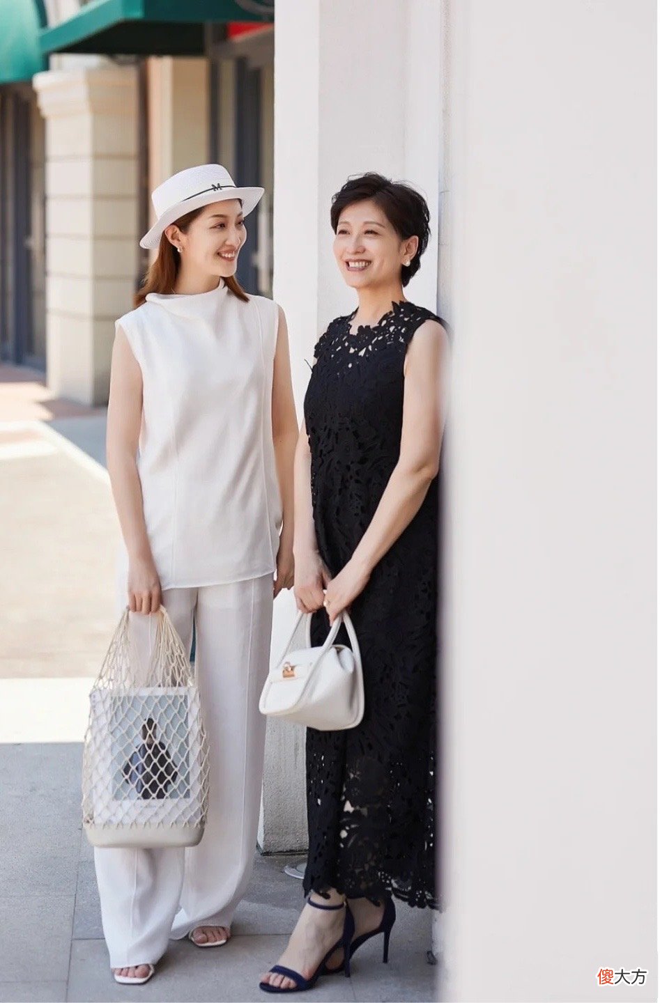 【时尚一点】不被定义的人生有多美？60岁妈妈还能和女儿穿同款，这也忒幸福了
