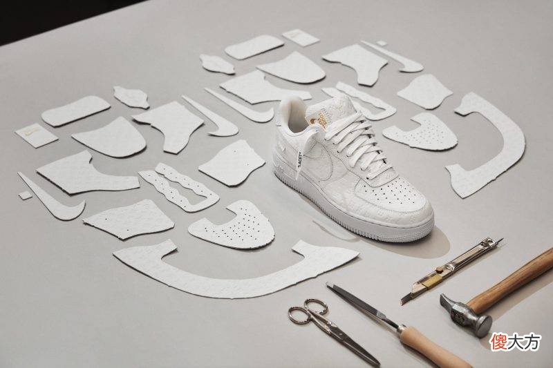 【就爱时尚】LV与NIKE联名球鞋被炒至天价，你知道它贵在哪吗？