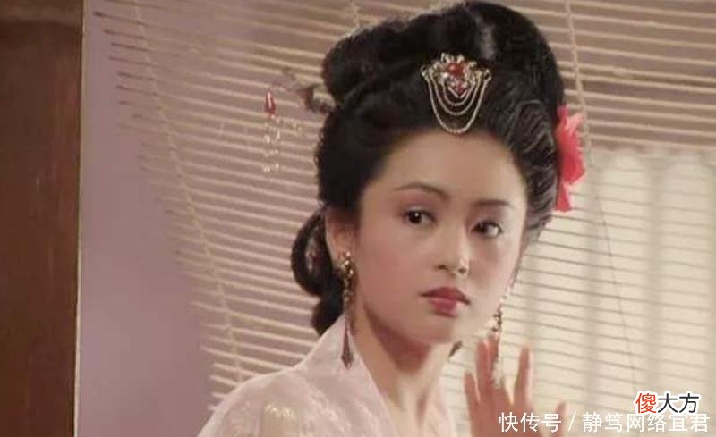 【历史故事】曹操将貂蝉送给关羽，关羽在月下舞刀，貂蝉见了当即自尽