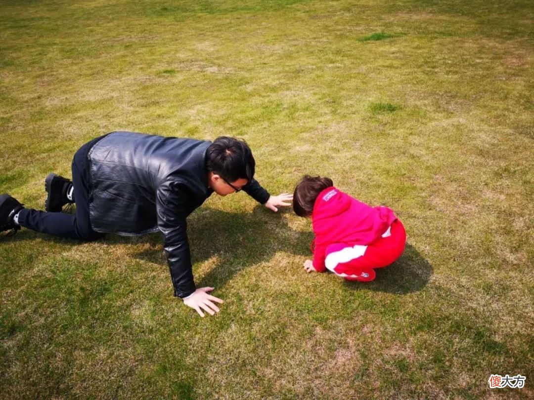 谁带大的孩子更优秀？不是妈妈也不是奶奶，答案让宝妈们愤愤不平