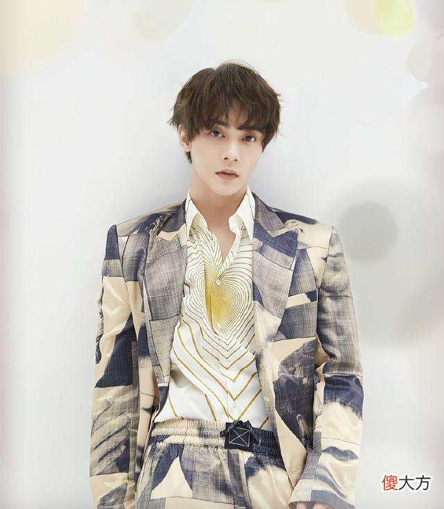 【时尚一点】《仙尊今天洗白了吗》中的李俊辰，两种古风造型各有千秋