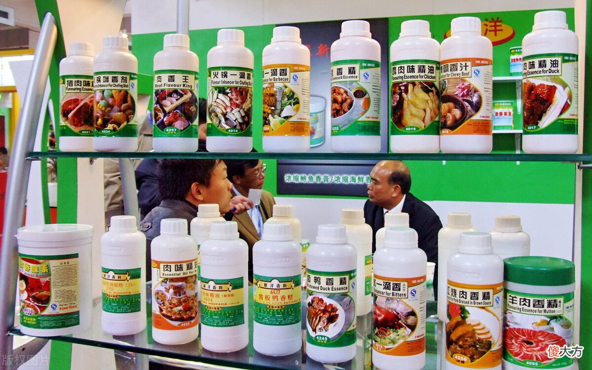 快速诱鱼进窝的4种方法 野钓如何诱鱼进窝