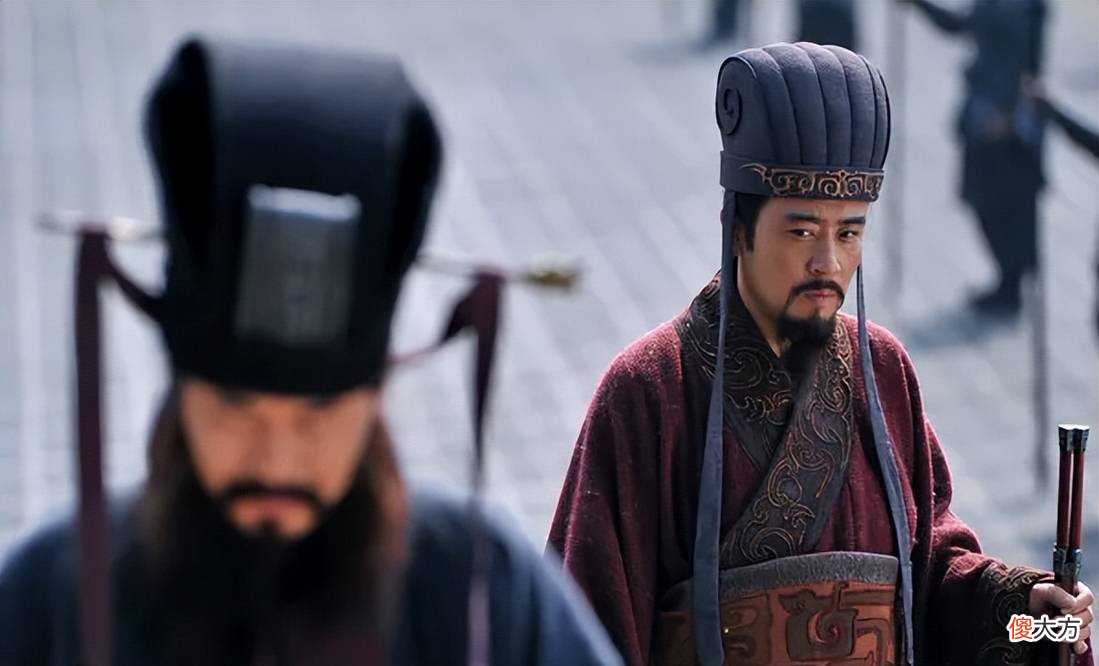 【爱历史】同样演《三国》刘备,于和伟和孙彦军放在一起看,差距就出来了