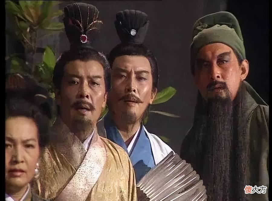 【爱历史】同样演《三国》刘备,于和伟和孙彦军放在一起看,差距就出来了