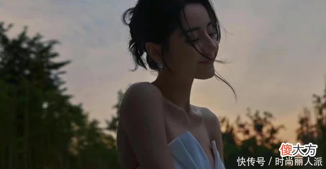 【时尚一点】热巴今年的top1造型！穿礼服戴珍珠，拿下顶奢珠宝代言后太开挂
