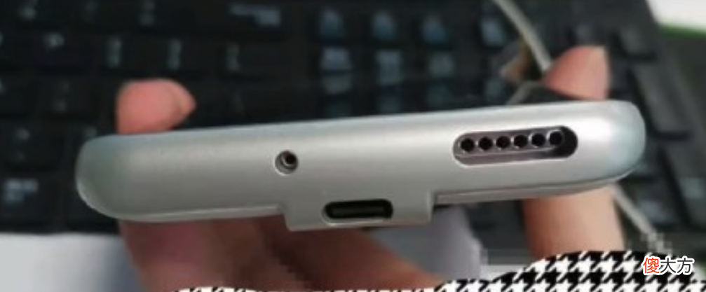 华为5G手机壳真品曝光 华为5G手机壳