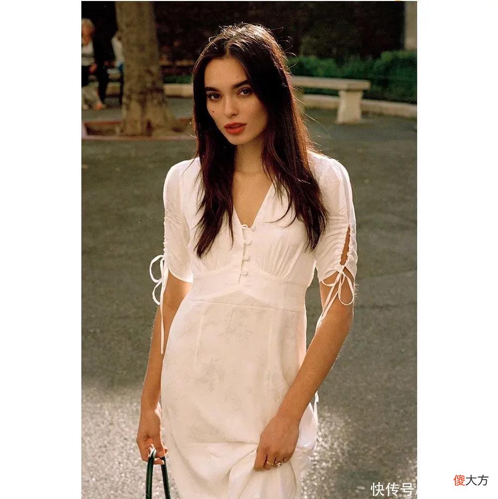 【就爱时尚】教你美｜夏季降温单品第一名：说小白裙第二，没人敢说第一吧？