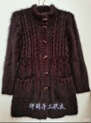 漂亮又高档的粗线貂绒中长款毛衣外套