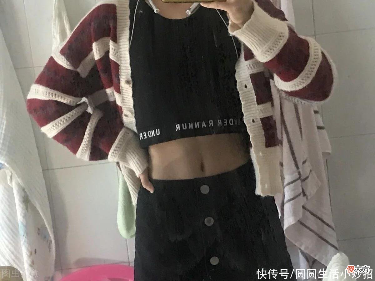 【时尚一点】地摊上20元一件的衣服从哪来?现在知道还不迟,尽早告诉家里人