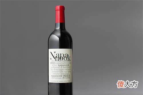 现代酒架造型效果图 酒架展示架图片大全