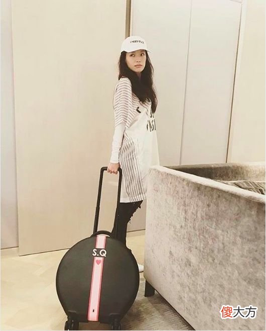 千万别悔恨自己怎么带了一只这么丑的行李箱 行李箱太丑我不想带怎么办