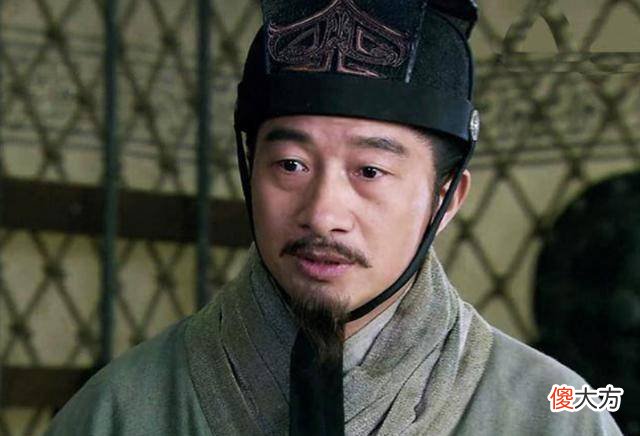 【历史故事】诸葛亮一生最大的败笔，放了该杀的小人，杀了不该杀的大将