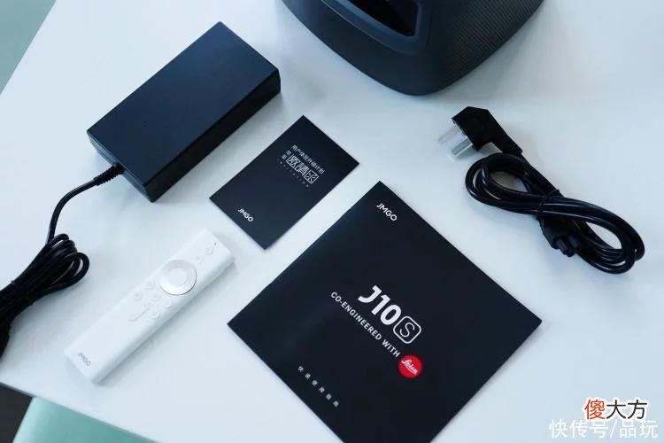 【就爱时尚】坚果J10S上手：和徕卡联名究竟有啥用？