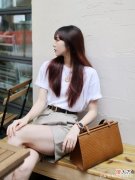 【时尚一点】学会这“3技巧+5穿法”，轻松美过路人播，减龄女生的时尚首选