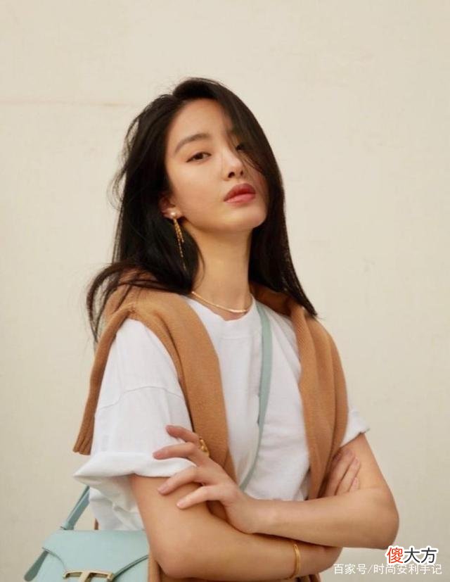 【时尚一点】学会这“3技巧+5穿法”，轻松美过路人播，减龄女生的时尚首选