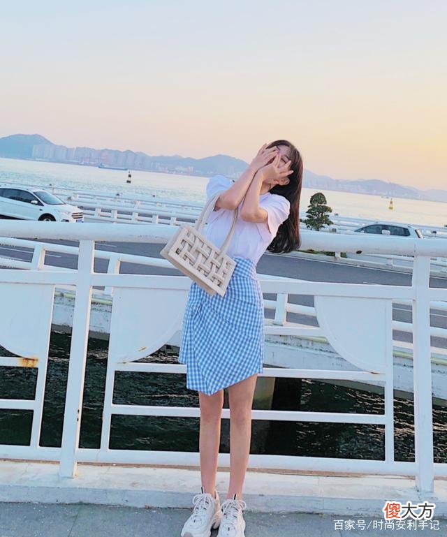 【时尚一点】学会这“3技巧+5穿法”，轻松美过路人播，减龄女生的时尚首选