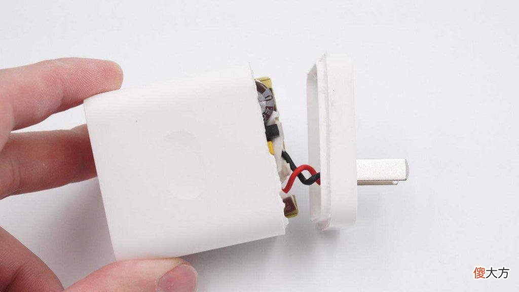 送的充电器也够好 送的充电器能用吗