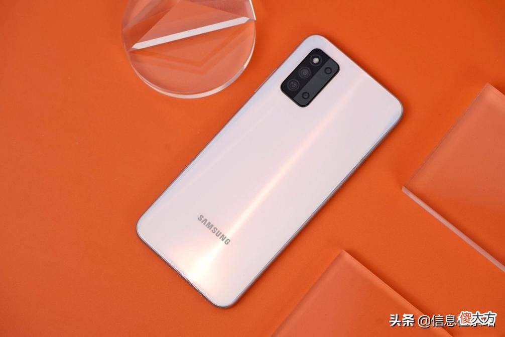 三星6500mAh新机备货 三星6500手机