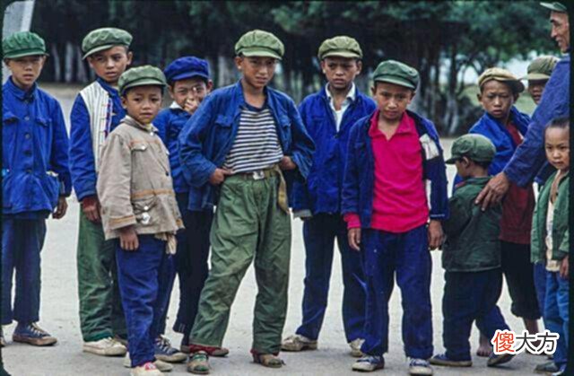 【历史故事】1987年云南昆明老照片，当年的街头景象、城市风光