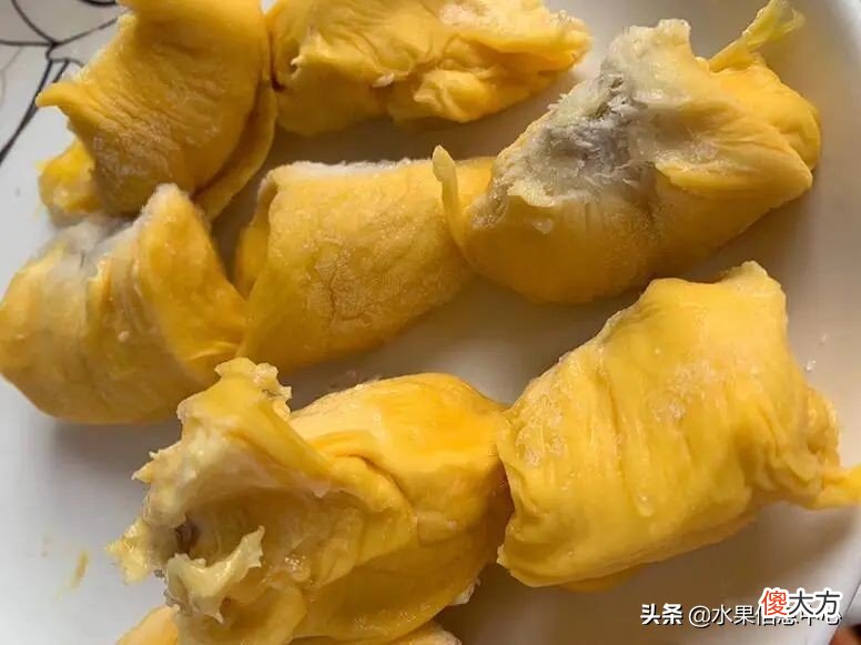 亲测时下热门的三款榴莲：金枕，托曼尼，猫山王