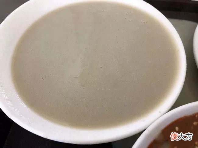 走进早餐中国，登上米其林推荐的豆汁焦圈：味道永远走不出北京