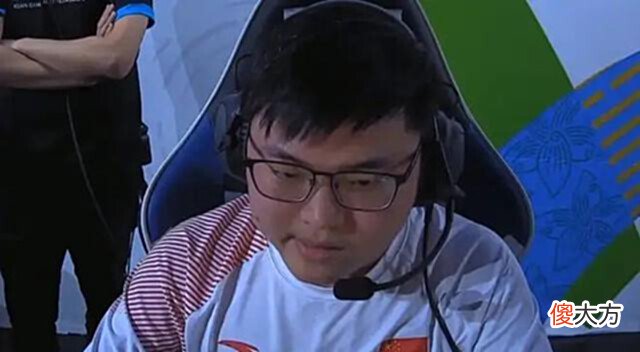 【游戏迷】LOL:Uzi被EDG粉丝喷破防,直言亚运会冠军价值高,小人嘴脸?